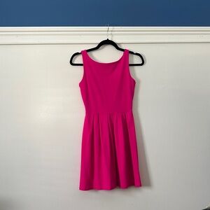 Susana Monaco - form fitting Pink Sleeveless Dress